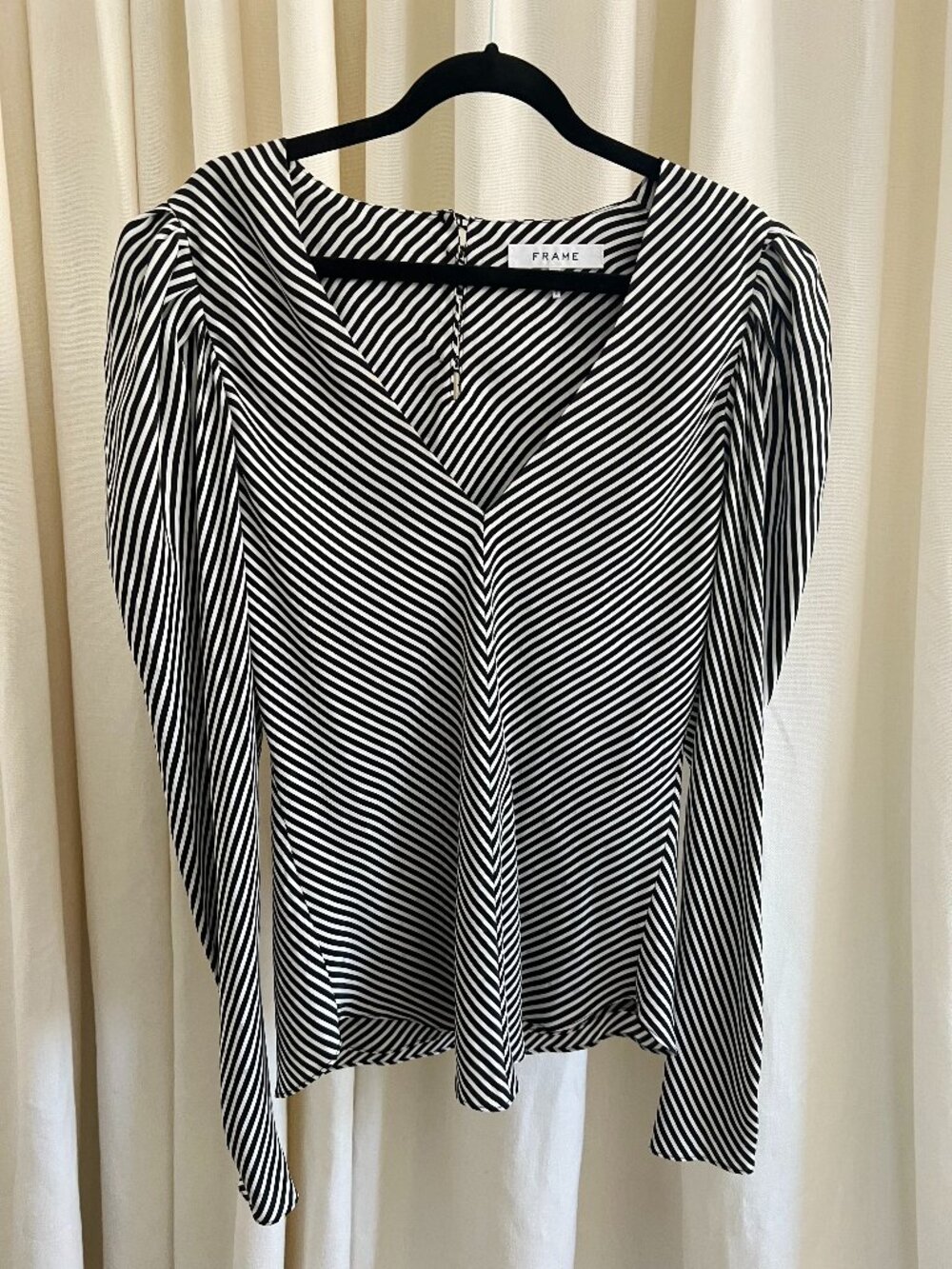 FRAME Silk Stripe Puff Sleeve Blouse | Black & White | Size XS